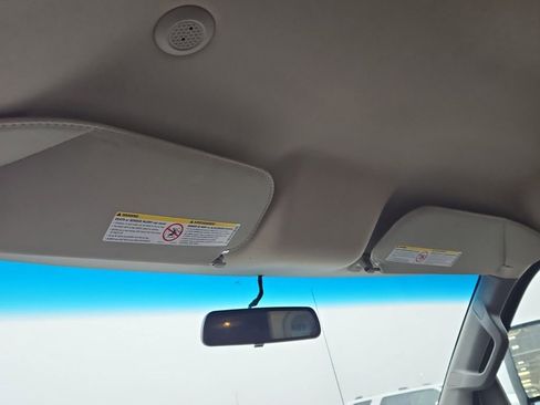 Used 2022 Chevrolet Express 3500 w/ Power Convenience Package image 12