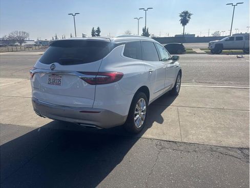 Used 2020 Buick Enclave Essence w/ LPO, Cargo Package FWD image 5