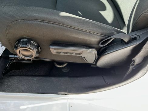 Used 2022 Jeep Gladiator Sport AWD/4WD image 10
