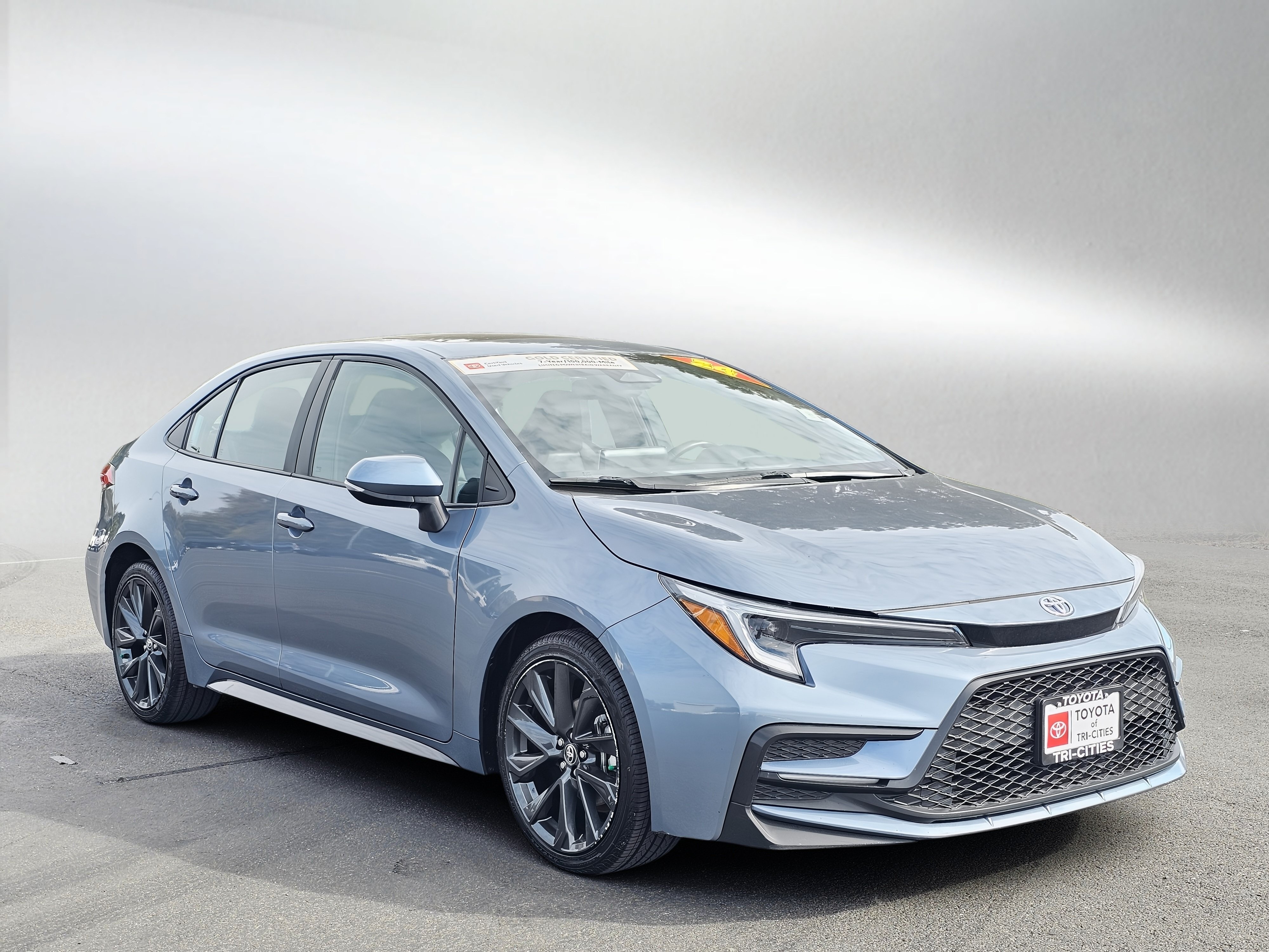 Used 2024 Toyota Corolla XSE FWD image 7