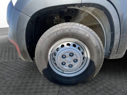 Used 2026 RAM ProMaster 2500 w/ Convenience Group FWD image 13