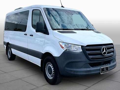 Used 2023 Mercedes-Benz Sprinter 2500 image 3