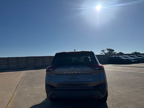 Certified 2023 Nissan Rogue SV FWD image 20