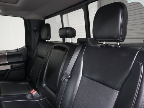 Used 2019 Ford F250 Lariat w/ Lariat Ultimate Package AWD/4WD image 14