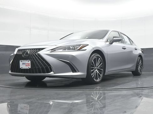 Used 2023 Lexus ES 350 w/ Premium Package FWD image 26