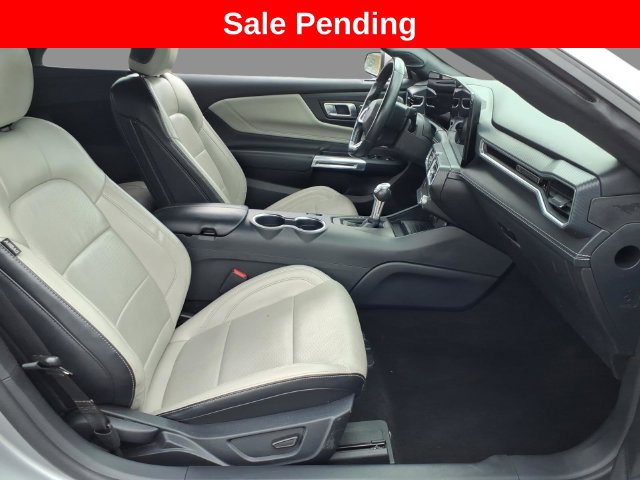 Used 2024 Ford Mustang Convertible RWD image 12
