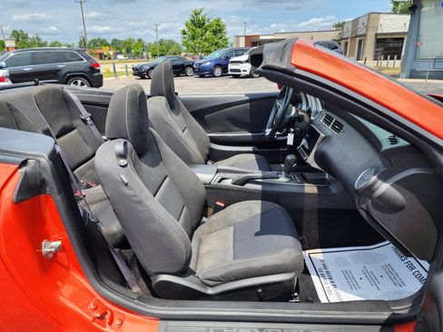 Used 2011 Chevrolet Camaro LT RWD image 21