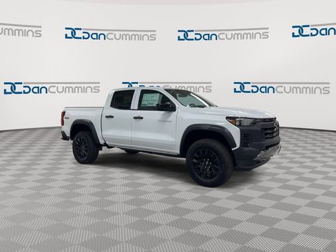New 2026 Chevrolet Colorado Trail Boss AWD/4WD image 2