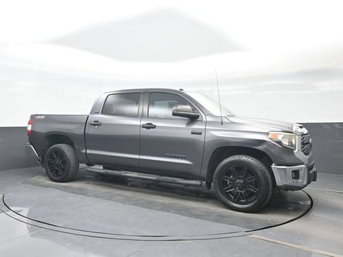 Used 2019 Toyota Tundra SR5 w/ SR5 Upgrade Package RWD image 8