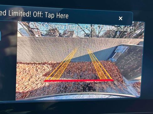 Used 2025 Mercedes-Benz GLA 250 4MATIC image 26