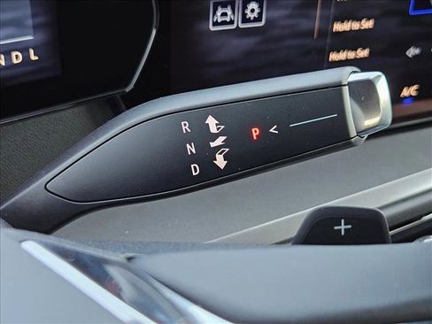 New 2026 Chevrolet Traverse LT w/ LPO, Floor Liner Package image 17