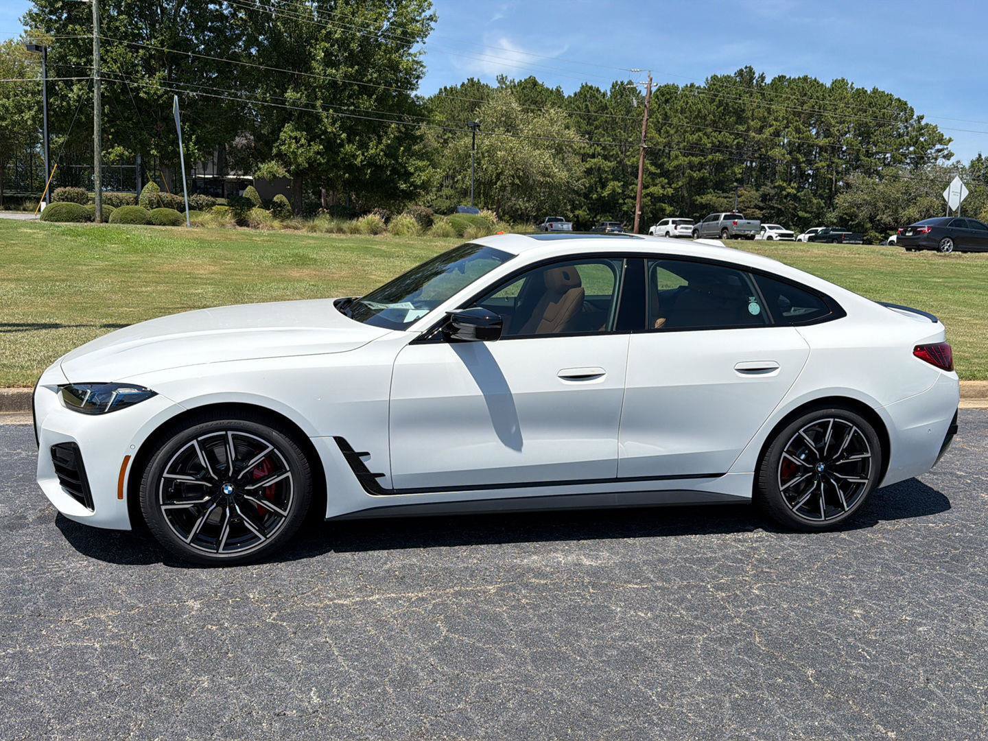 New 2026 BMW 440i xDrive w/ Premium Package AWD/4WD image 3