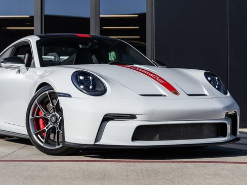 Used 2022 Porsche 911 GT3 image 9