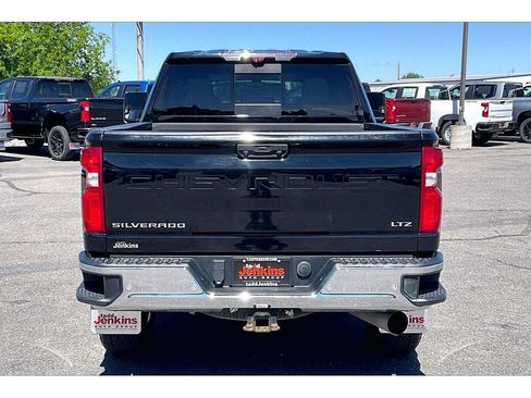 Used 2020 Chevrolet Silverado 3500 LTZ w/ LTZ Premium Package AWD/4WD image 4