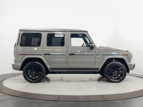 Used 2025 Mercedes-Benz G 580 w/ EQ Technology image 33