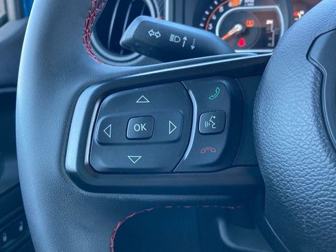 Used 2024 Jeep Wrangler Unlimited Rubicon image 16