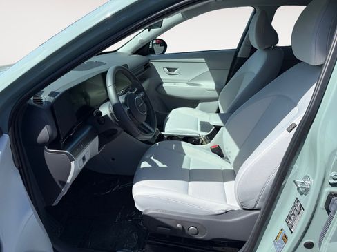 Certified 2025 Hyundai Kona SEL image 10