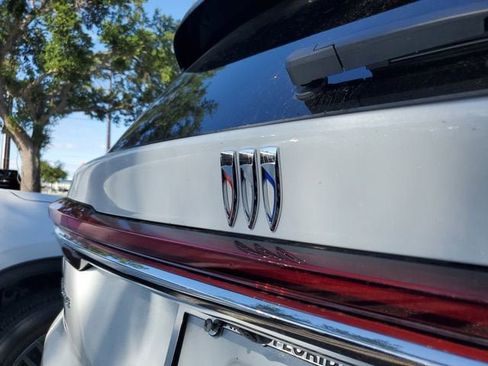 New 2026 Buick Enclave Preferred w/ Power Package FWD image 7