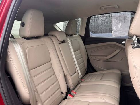 Used 2018 Ford Escape Titanium AWD/4WD image 27