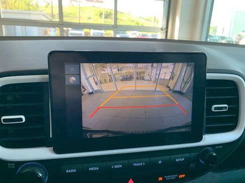 New 2026 Hyundai Venue SEL FWD image 9