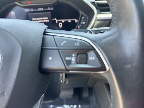 Used 2020 Audi Q3 2.0T Premium Plus w/ Premium Plus Package AWD/4WD image 19