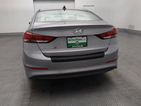 Used 2017 Hyundai Elantra SE image 6