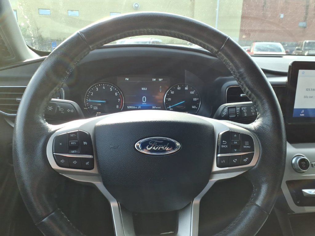 Used 2021 Ford Explorer XLT w/ Equipment Group 202A AWD/4WD image 26
