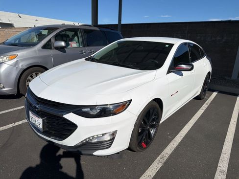 Used 2023 Chevrolet Malibu LT w/ Redline Edition image 4
