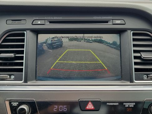 Used 2017 Hyundai Sonata Limited w/ Tech Package 03 FWD image 33