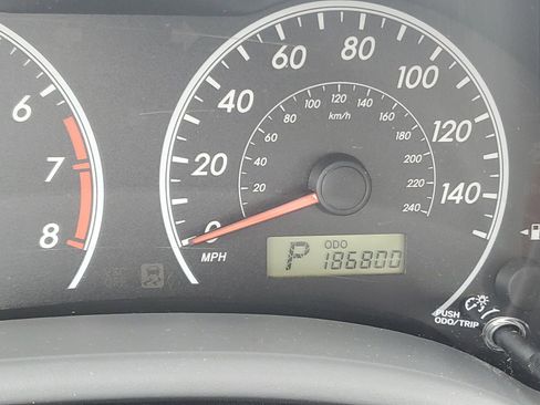 Used 2010 Toyota Corolla LE image 25