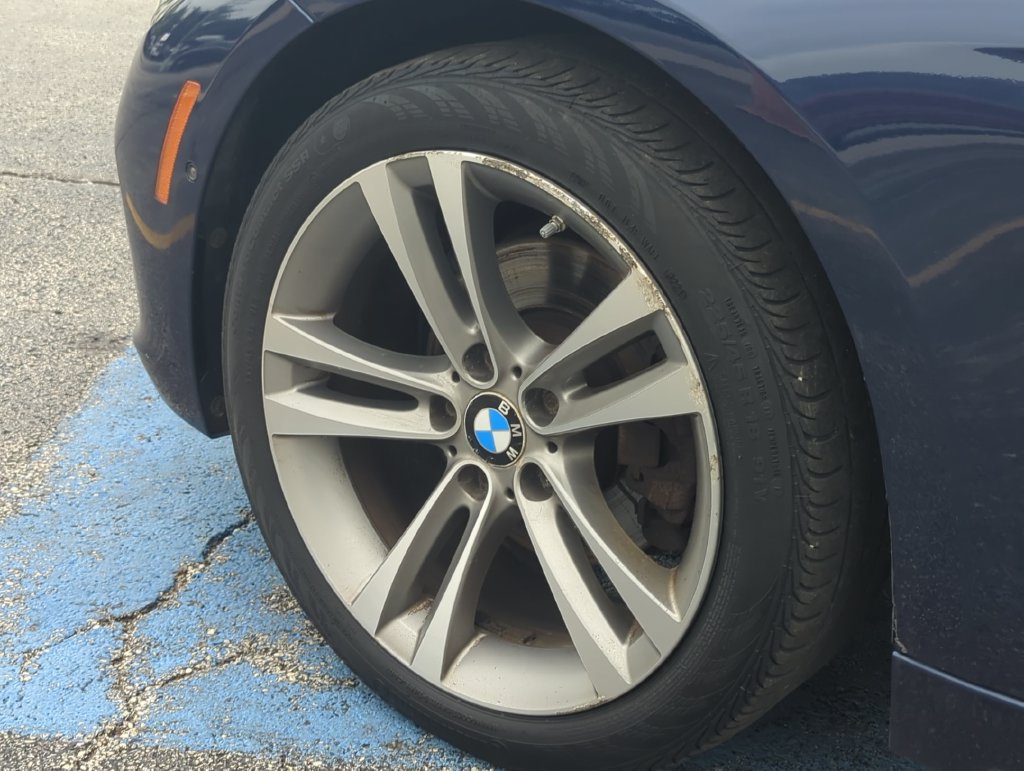Used 2016 BMW 328i xDrive Sedan AWD/4WD image 9