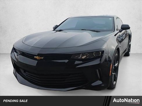 Used 2018 Chevrolet Camaro LT image 1