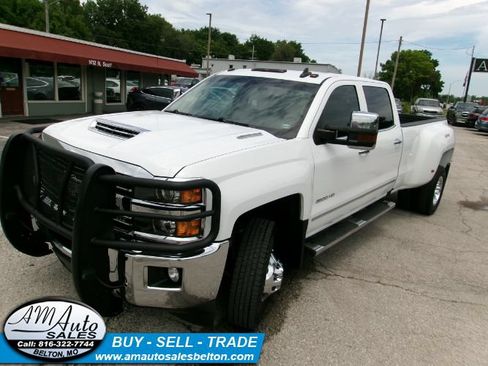 Used 2019 Chevrolet Silverado 3500 LTZ w/ Duramax Plus Package AWD/4WD image 29