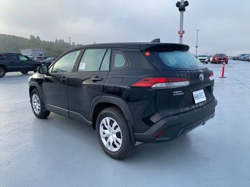 New 2026 Toyota Corolla Cross L AWD/4WD image 8