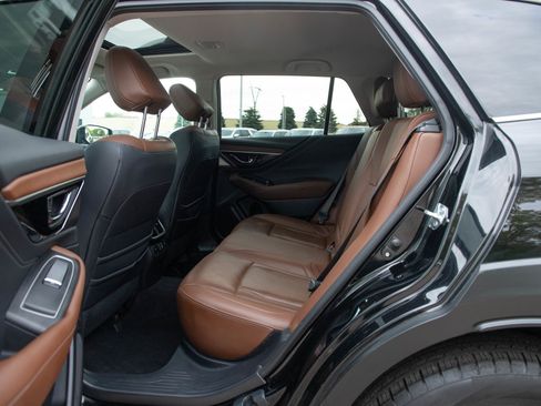 Used 2023 Subaru Outback Touring XT AWD/4WD image 19