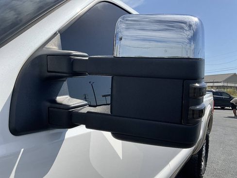 Used 2011 Ford F250 Lariat w/ Lariat Ultimate Pkg AWD/4WD image 35