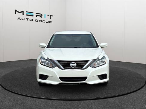 Used 2016 Nissan Altima 2.5 S w/ Power Driver Seat Package image 3