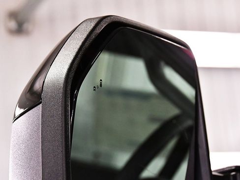 New 2025 Ford F250 Lariat w/ Lariat Ultimate Package image 16