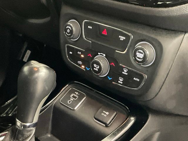 Used 2020 Jeep Compass Latitude FWD image 19