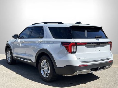 New 2025 Ford Explorer Active w/ Active Comfort Package image 26