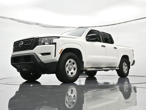 Used 2022 Nissan Frontier S w/ Technology Package image 46