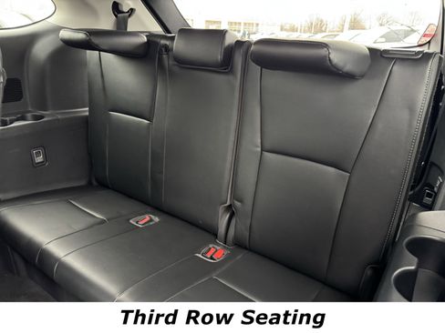 Used 2021 Toyota Highlander Limited image 10