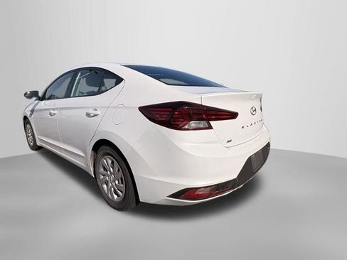 Used 2020 Hyundai Elantra SE FWD image 5