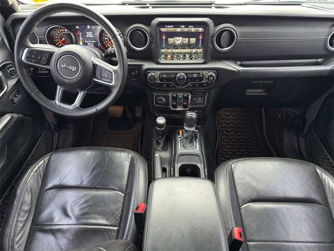 Used 2018 Jeep Wrangler Unlimited Sahara image 26