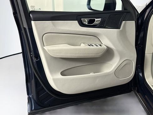 Used 2023 Volvo XC60 T8 Plus w/ Protection Package Premier image 22