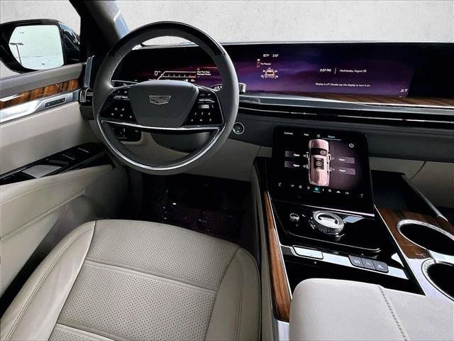 Used 2025 Cadillac Escalade Sport Platinum AWD/4WD image 7