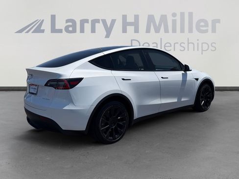 Used 2020 Tesla Model Y Long Range AWD/4WD image 5
