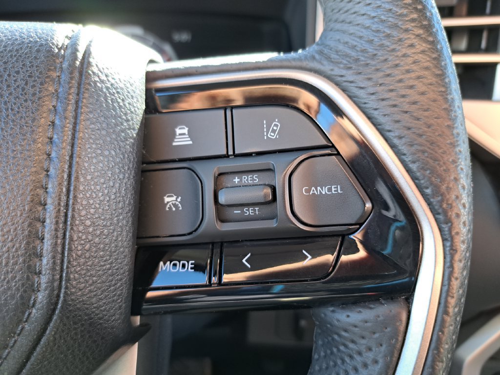 Used 2024 Toyota Tundra Limited AWD/4WD image 23