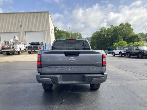 Used 2026 Nissan Frontier SV AWD/4WD image 6