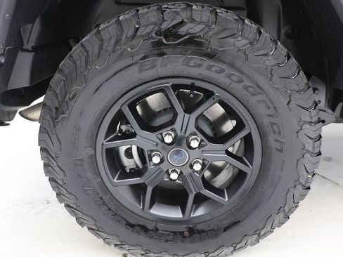 Used 2024 Jeep Wrangler Unlimited AWD/4WD image 10